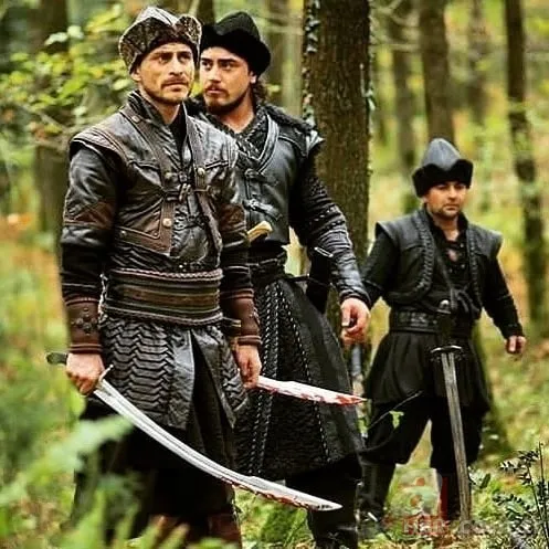 Kuruluş Osman Zöhre kimdir? Kuruluş Osman Zöhre Hatun tarihteki yeri nedir? 14