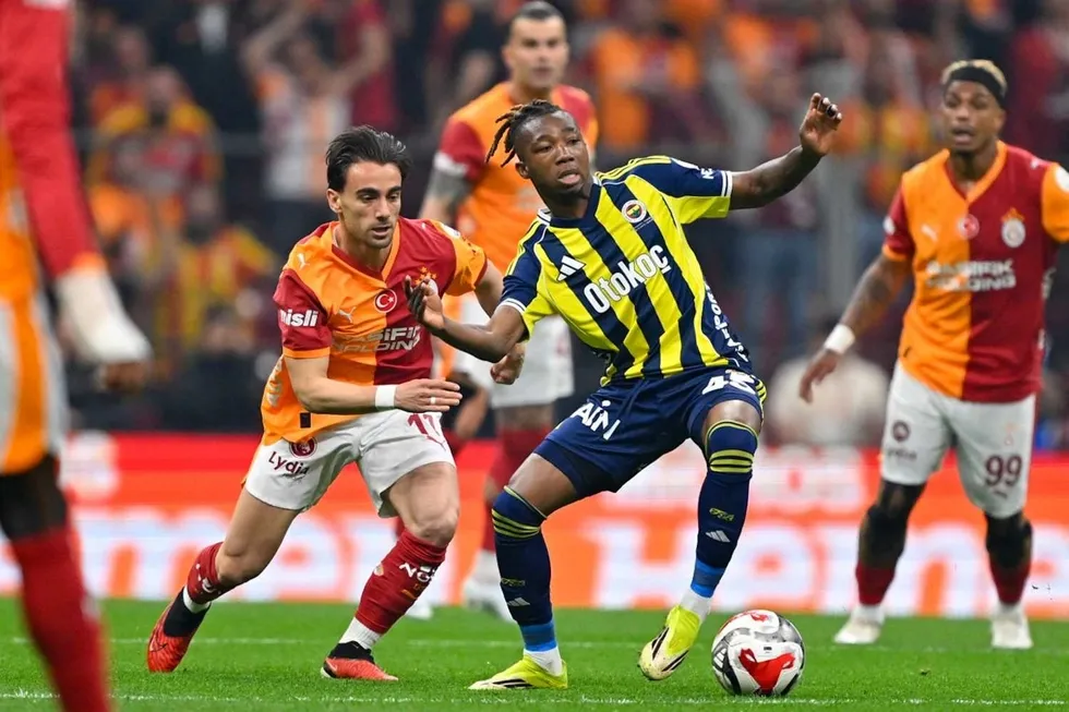 1787812623878.jpeg Galatasaray ve Fenerbahçe'nin rakipleri kura ile belirlenecek. (AA)