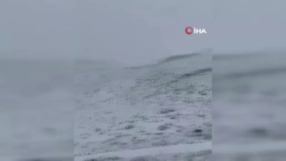 Siirt’te mevsimin ilk karı kamerada