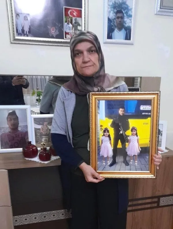 İstanbul'daki bombalı terör saldırısında şehit düşen polis Emre Horoz’un ikizlerinden yürek yakan sözler: Kıyamet kopsa da babamız ile kavuşsak - 3