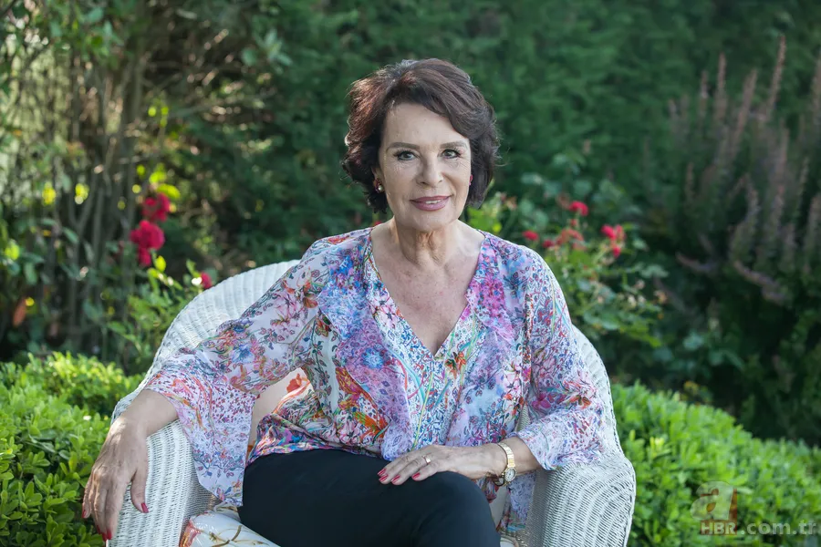 Hülya Koçyiğit: Ameliyat fobim var oradan sağ çıkamam diye korktum 16