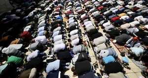 160 bin kişi Mescid-i Aksa akın etti