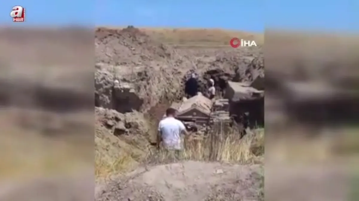 Denizli’de tarlayı kazarak buldukları lahdi bırakıp kaçtılar