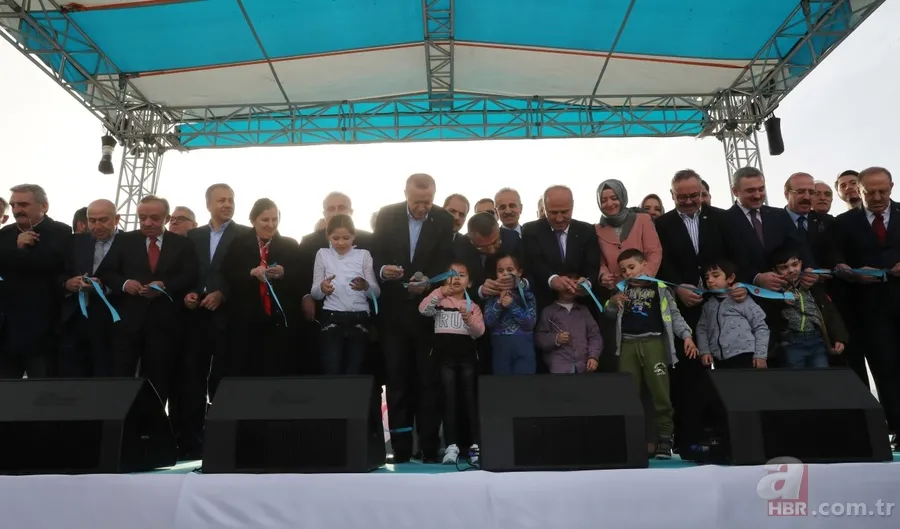 Başkan Erdoğan kurdeleyi kesip otomobille yolu test etti! Kuzey Marmara Otoyolu Kınalı-Odayeri Kesimi açıldı... 11