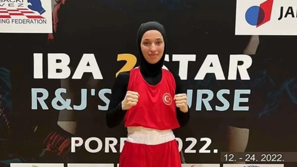 Milli boksör Rabia Topuz, yılan ısırması sonucu yoğun bakıma alındı