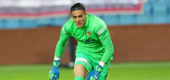 Yukatel Kayserispor’un genç kalecisi Doğan Alemdar Rennes’e transfer oldu