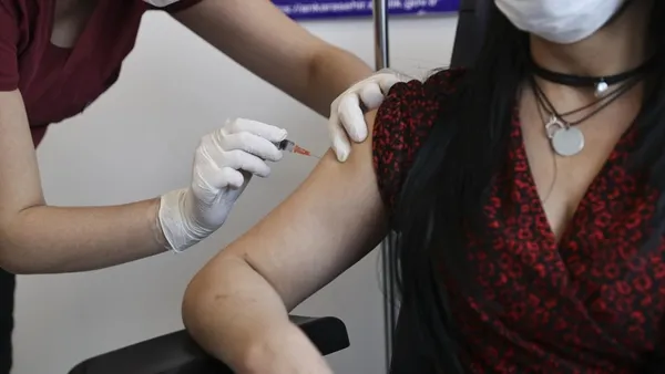 24 Ağustos’tan sonra bir ilk! Türkiye’nin koronavirüsle başarısı takdir topladı