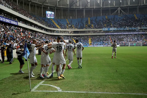 fenerbahce-adanada-mesut-adana-demirspor-0-1-fenerbahce-mac-sonucu-1629061159796.jpg Fenerbahçe Adana'da "Mesut" Adana Demirspor 0-1 Fenerbahçe (MAÇ SONUCU) - 4