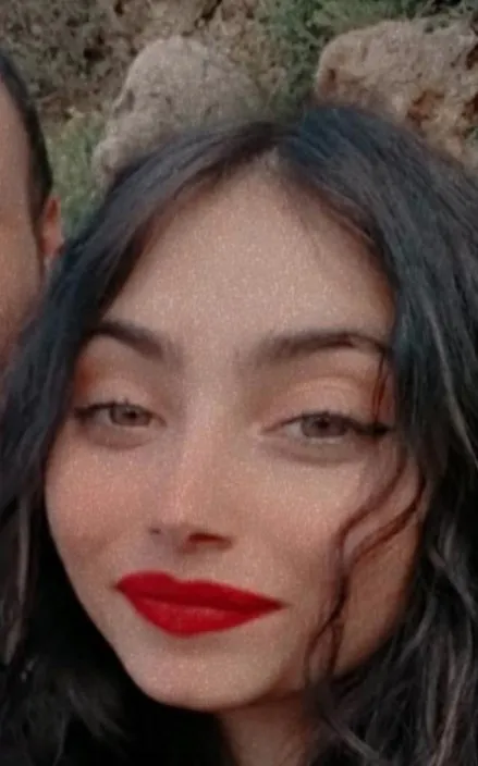 antalyada-annesinin-tarafindan-tarafindan-tecavuze-ugrayan-nuray-otel-odasinda-olu-bulundu-1647716320083.jpg Antalya’da annesinin kuzeni tarafından tecavüze uğrayan Nuray otel odasında ölü bulundu! - 3