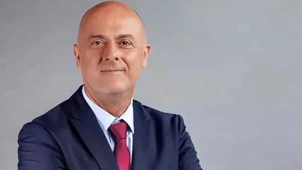 CHP’ye ilk kurşunu İzmir’de sıktı! İYİ Parti’de Meral Akşener İzmir Büyükşehir Belediye Başkan adayı olarak Ümit Özlale’yi açıkladı