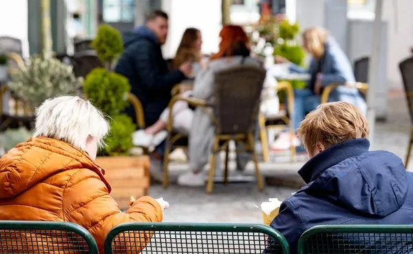 Salgının üçüncü dalgası kırıldı Almanya Sağlık Bakanı duyurdu