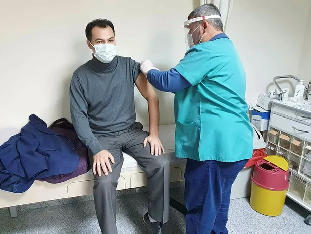 3. doz aşı ne zaman? Kimler 3. doz aşı olacak? Sinovac veBioNTech aşı randevusu alma! 50 yaş ve üzeri...