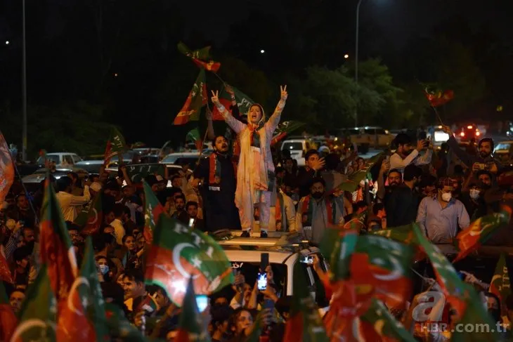 Imran Khan'ın destekçileri Pakistan'da sokağa döküldü! Muhalefete 