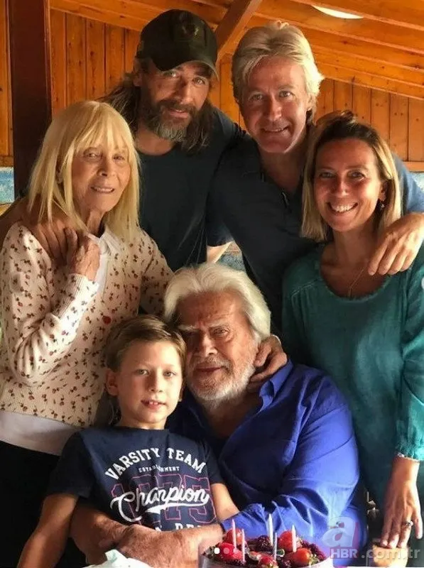 Cüneyt Arkın’ın ailesinde miras kavgası! Kızı Filiz Canlı düğmeye bastı 3