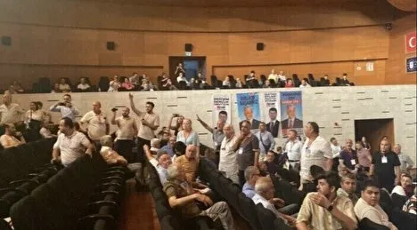 CHP'de HDP'ye yan bakana yer yok! Tabana büyük ayıp! Kirli ittifakı eleştiren delege yaka paça atıldı - 3