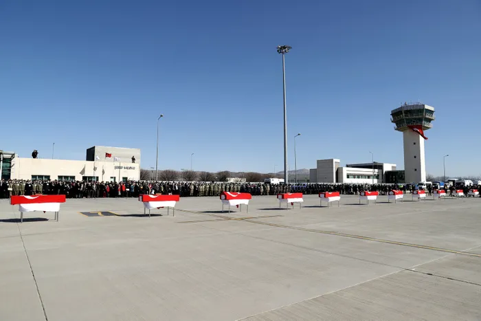 Son dakika: Yüreğimize ateş düştü! Türkiye kahramanlarını uğurladı: Başkan Erdoğan da cenaze törenine katıldı