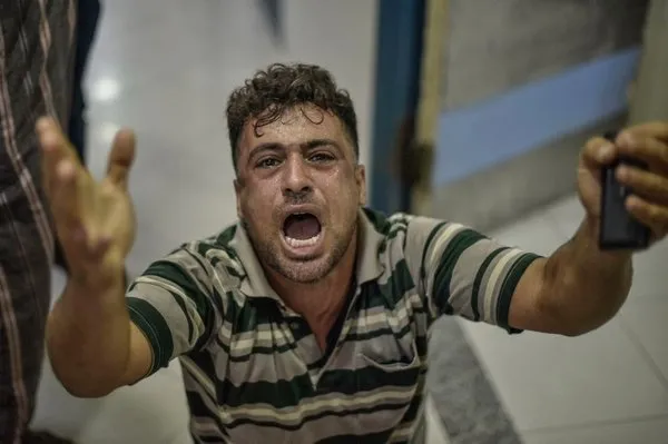 İsrail Gazze'de sivilleri vurdu: Biri çocuk 10 kişi hayatını kaybetti