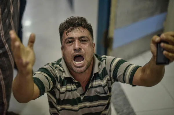 israil-gazzede-sivilleri-vurdu-biri-cocuk-10-kisi-hayatini-kaybetti-1659724627479.jpg İsrail Gazze'de sivilleri vurdu: Biri çocuk 10 kişi hayatını kaybetti - 3