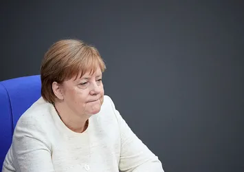 Merkel'den ABD'ye savaş uyarısı