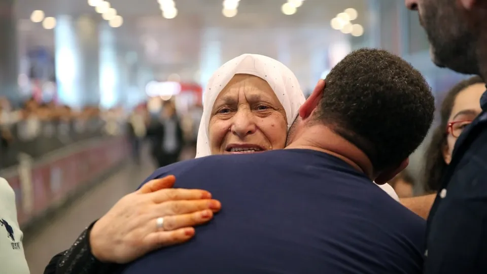 İlk hacılar yurda dönmeye başladı