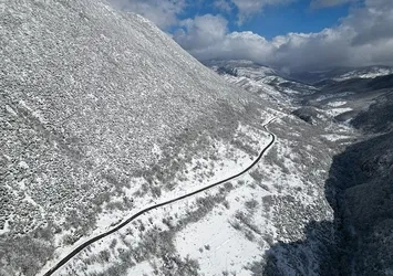 Küre Dağları beyaza büründü! Eşsiz manzara havadan görüntülendi