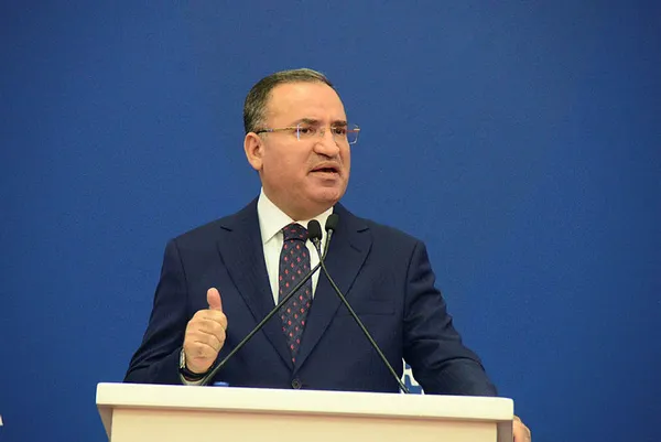 adalet-bakani-bekir-bozdagdan-secim-aciklamasi-1674152964371.jpg Adalet Bakanı Bekir Bozdağ'dan "seçim" açıklaması - 2