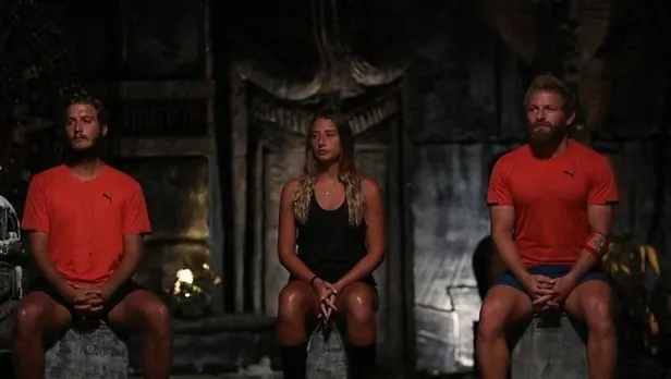 Survivor kim elendi? 22 Haziran Survivor ünlüler-gönüllüler SMS sıralaması belli oldu mu? Şampiyonluk adayı olmuştu...