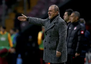 Son dakika: Galatasaray'dan flaş açıklama! Fatih Terim'in yerine o isimle görüşmedik!