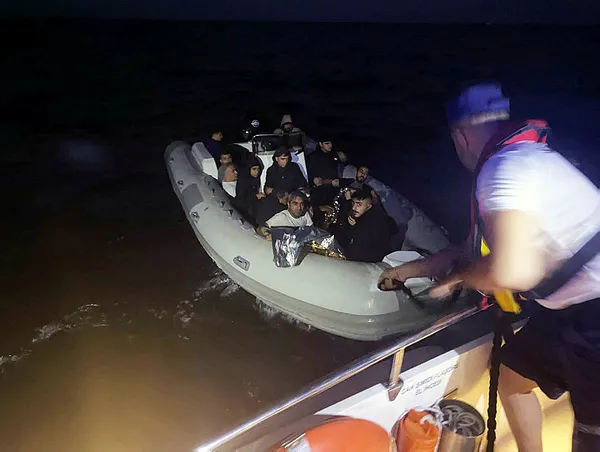 Kaçamadan yakalandılar! Fethiye açıklarında 29 düzensiz göçmen operasyonu