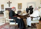 Tacizci Kardinal George Pell Papa ile buluştu