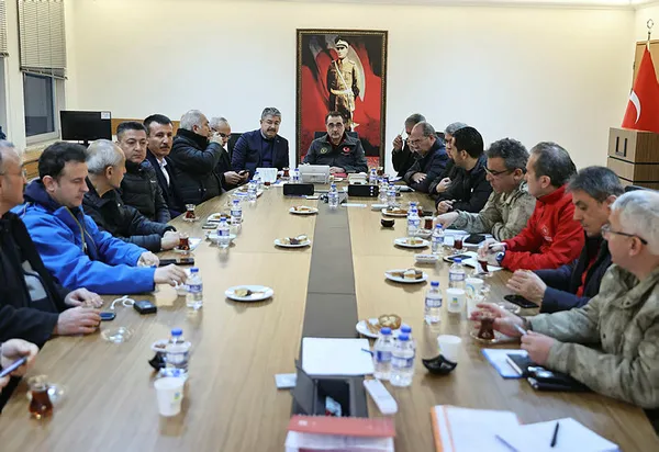 Kahramanmaraş depreminin hasar verdiği 10 ilde doğal gaz ve elektrik verme çalışmaları tamamlandı