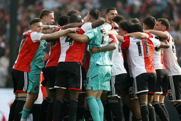 1684084805234.jpg Orkun Kökçü'lü Feyenoord şampiyon! - 1