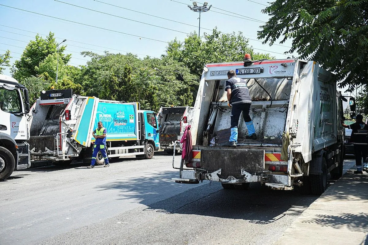 İstanbullu çöp dağlarına yeniden hazırlıklı ol! İBB'ye bağlı İSTAÇ'ta grev hazırlığı