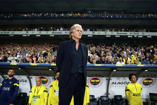 jorge-jesustan-karagumruk-galibiyeti-sonrasi-konustu-onemli-olan-galip-gelmekti-1665352609292.jpg Jorge Jesus Karagümrük galibiyeti sonrası konuştu: Önemli olan galip gelmekti - 1