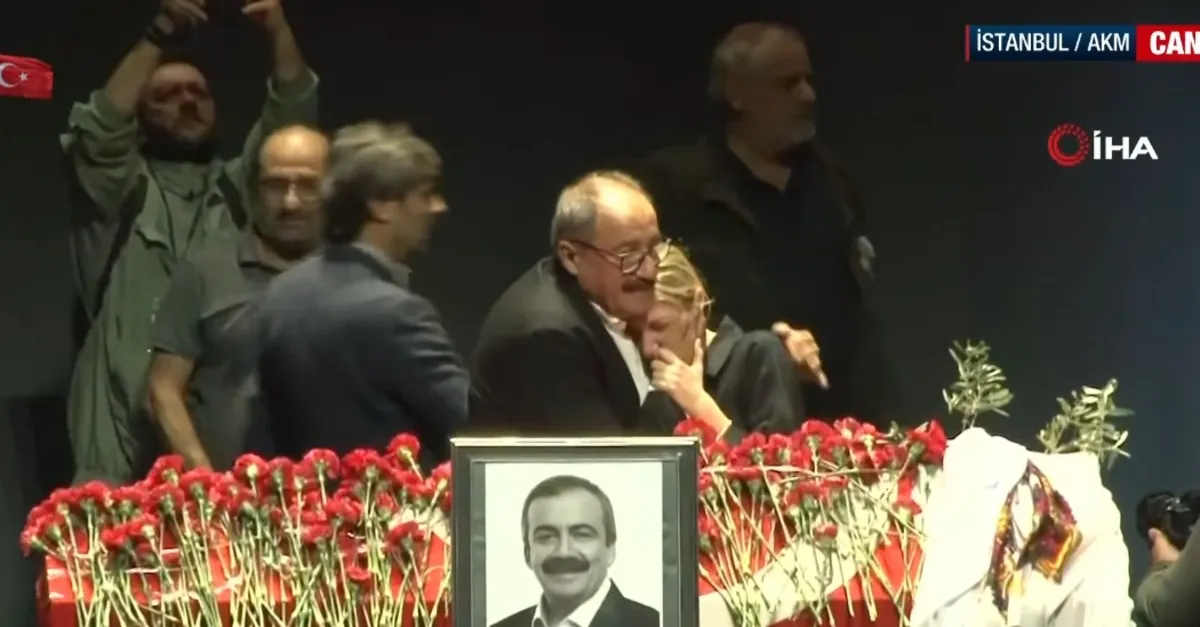 Sırrı Süreyya Önder’e veda! İlk tören AKM’de