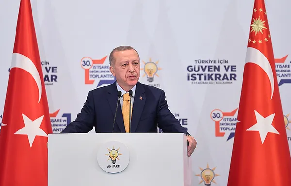 Son dakika: AK Parti Kızılcahamam’da kampa girdi! Programın açılış konuşması Başkan Erdoğan’dan! İşte parola: Rahat ol Türkiye emin ellerdesin