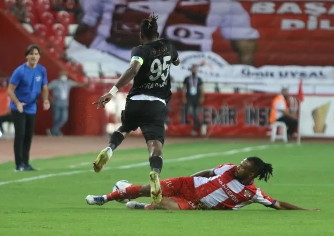 Balotelli atıyor Adana Demir kazanıyor | Antalyaspor 1-2 Adana Demirspor (MAÇ SONUCU ÖZET) - 2