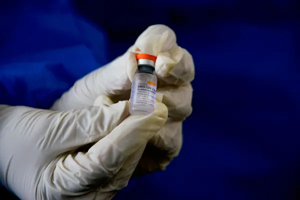 1611044372432.jpg Türk onayı almadan ülkeye giremiyor! Azerbaycan'ın aldığı Kovid-19 aşıları Türkiye'de test ediliyor - 3