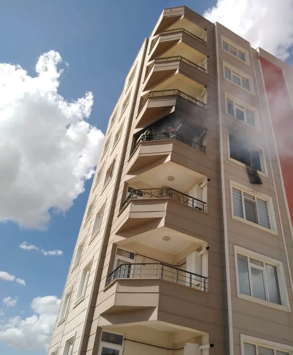 Şanlıurfa'da büyük ihmalkarlık! Prizden çıkan yangın evi kül ediyordu - 3