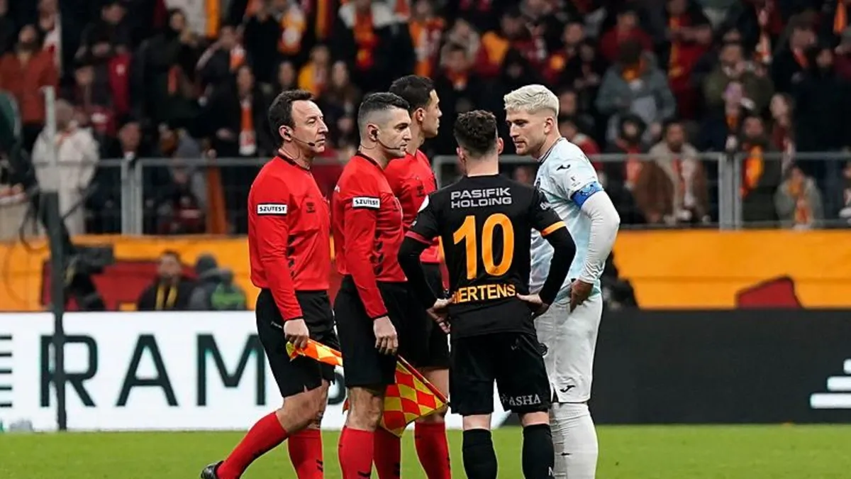 Galatasaray - Adana Demirspor maçı sonrası olay yorum: Hırsızlık