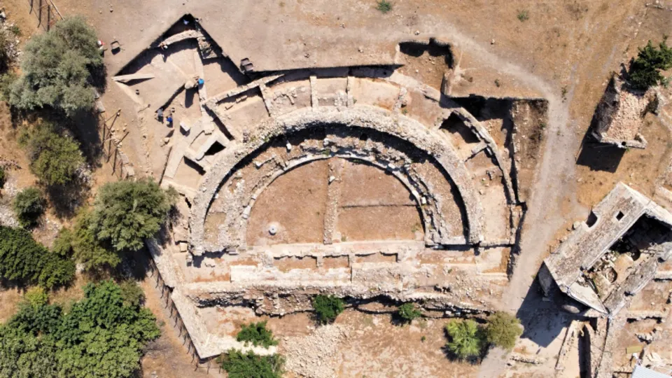 2 bin 800 yıllık Kelenderis Antik Kenti’nin keşfi 35 yıldır sürüyor