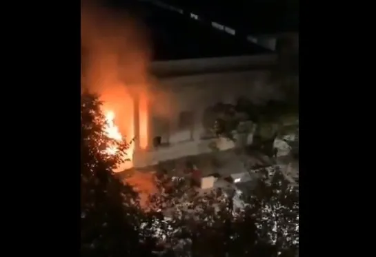 Arjantin'de valilik binası ateşe verildi! - 3