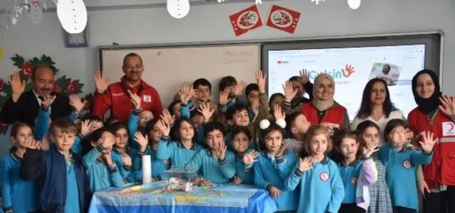 Türkiye tek yürek! İlkokul öğrencilerinden depremzedeler için ’Sanki Yedim Sanki İçtim’ projesi