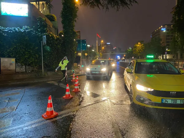 İstanbul’da 1 Mayıs nedeniyle bazı yollar trafiğe kapatıldı! İşte trafiğe kapatılan yollar ve alternatif güzergahlar