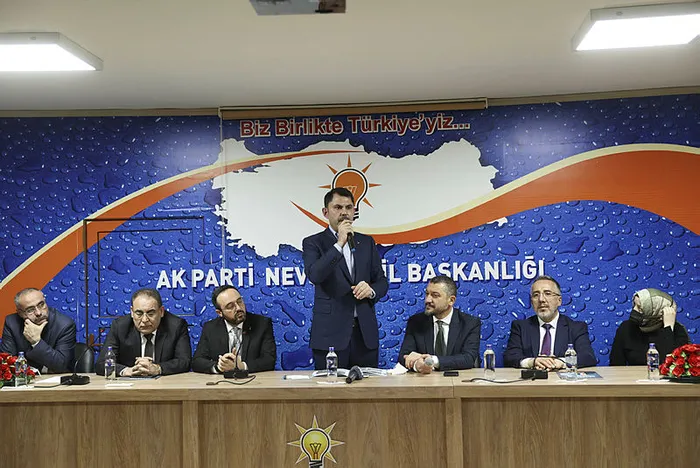 Çevre Şehircilik ve İklim Değişikliği Bakanı Murat Kurum’dan CHPye: HDP’nin sözcüsü! Kandil’in sözlüsü mü oldunuz?