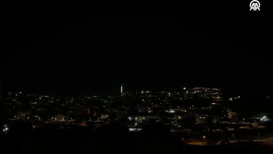 Yemen’den İsrail’e füze saldırısı