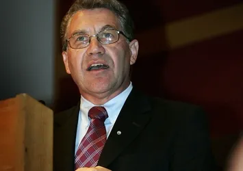 Norveçli eski bakanın sığınmacılara istismar davasında karar
