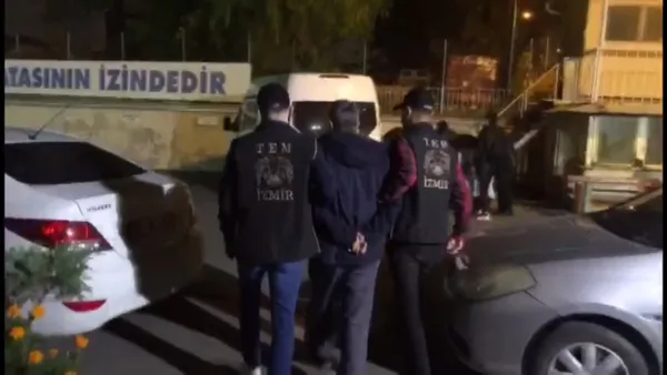 İzmir, İstanbul ve Ankara merkezli FETÖ operasyonu! Aralarında darbe girişimi sonrası ilişikleri kesilen askeri okul öğrencileri de bulunuyor