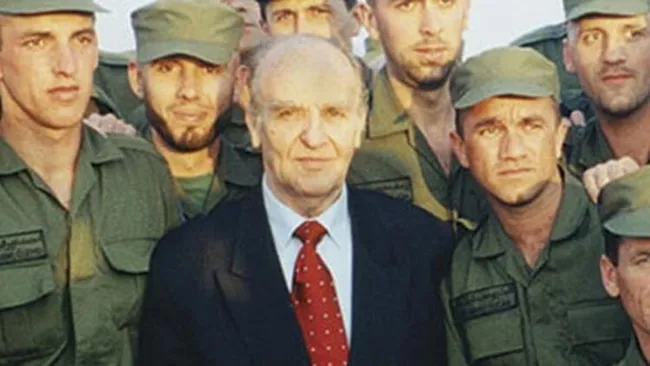Müslüman fikir adamı ve özgürlük savaşçısı! Bilge Kral Aliya İzzetbegoviç... - 4