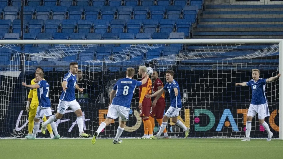 Galatasaray Devler Ligi için sahaya çıkıyor! Orta sahada flaş tercih! İşte Galatasaray-Molde maçı muhtemel 11'leri...
